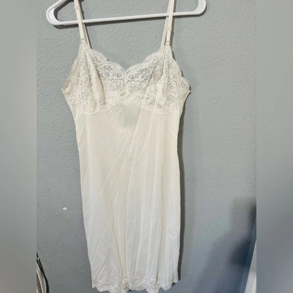 Vintage Wonder Maid Women Elegant Cream Lace Slip Dress Adjustable Strap Size 34 - Picture 3 of 12